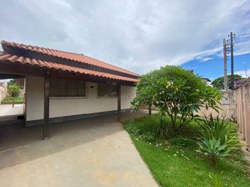 house em Rua Júlio César Ribeiro, Jardim Lolata - Londrina - PR