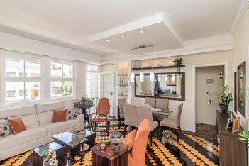 apartment em Rua Santa Cecília, Rio Branco - Porto Alegre - RS