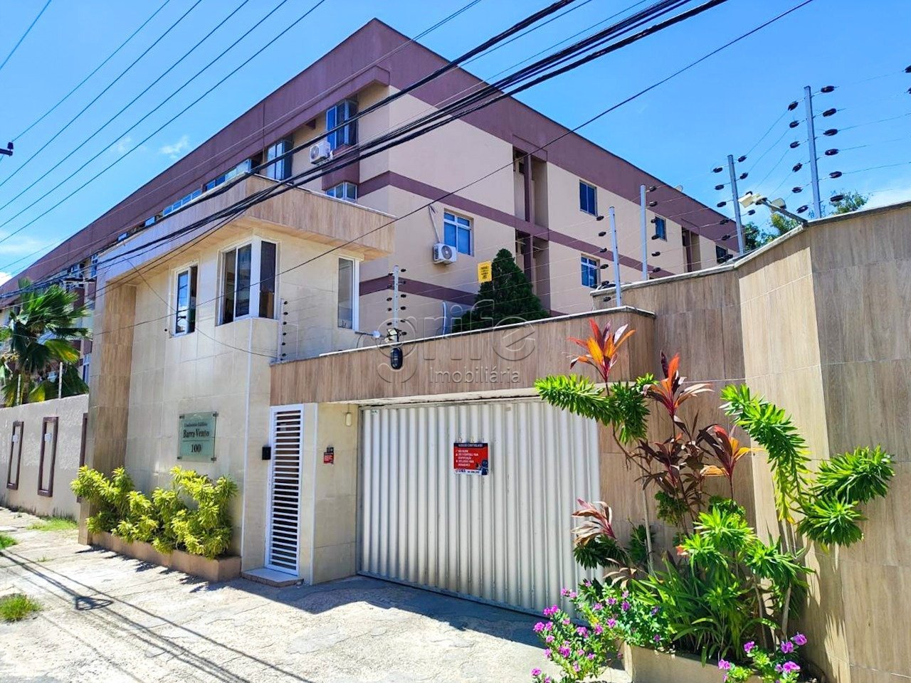 Condomínio Barra Vento, 3 Quartos, 2 Banheiros, 1 Vaga de Garagem-01
