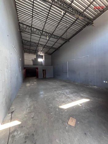 business em Avenida Itavuvu, Jardim Santa Claudia - Sorocaba - SP