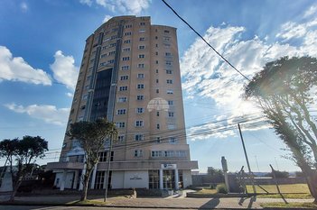 apartment em Rua Doutor Claudino dos Santos, Centro - São José dos Pinhais - PR