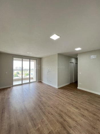 apartment em Rua Pombal, Zona 07 - Maringá - PR