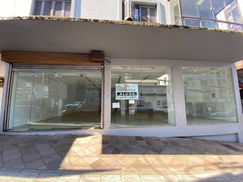 office em da República, Centro - Farroupilha - RS