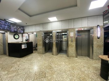 apartment em Rua Doutor Flores, Centro Histórico - Porto Alegre - RS