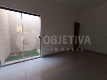 house em Rua Terezinha Ferreira, Loteamento Luizote de Freitas IV - Uberlândia - MG