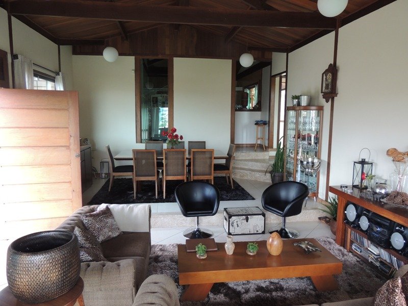Casa com 3 quartos — Bandeirantes (Pampulha), Belo Horizonte