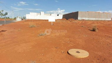 land_lot em Rua Edno Alves Pinto, Loteamento Portal do Vale II - Uberlândia - MG
