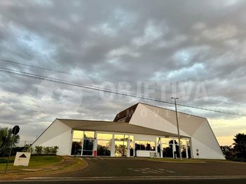 land_lot em Avenida Vereador Carlito Cordeiro, Laranjeiras - Uberlândia - MG