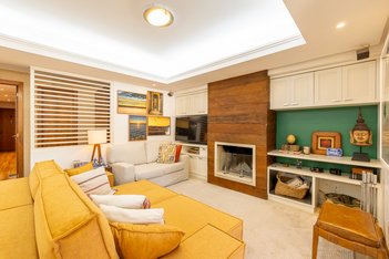 apartment em Rua Ronald de Carvalho, Mont Serrat - Porto Alegre - RS
