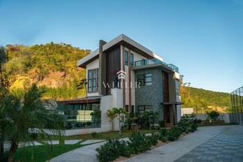 house em Rua Itapoá, Ressacada - Itajaí - SC