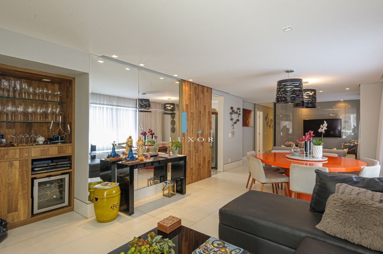 Cobertura com 4 quartos — Serra, Belo Horizonte