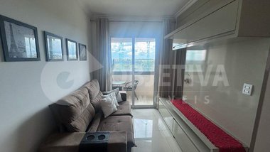 apartment em Avenida Ubiratan Honório de Castro, Segismundo Pereira - Uberlândia - MG