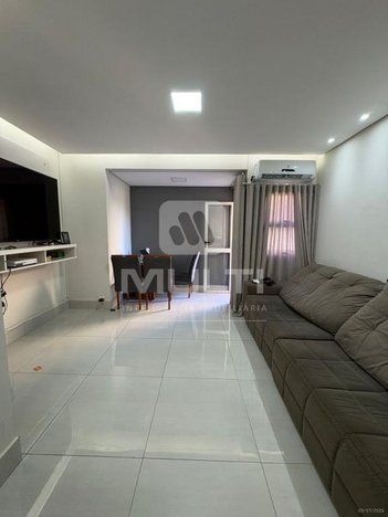 apartment em Avenida Getúlio Vargas, Daniel Fonseca - Uberlândia - MG