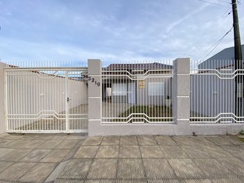 house em Rua Bartolomeu de Gusmão, Fátima - Canoas - RS