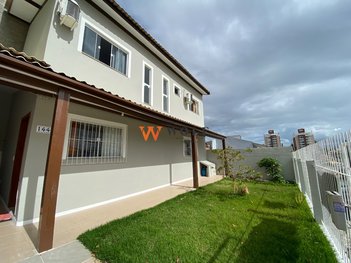 house em Rua Professor José de Senna Pereira, Capoeiras - Florianópolis - SC