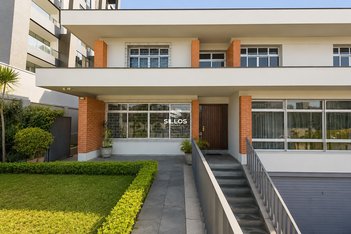 commercial_building em Avenida Vicente Machado, Campina do Siqueira - Curitiba - PR