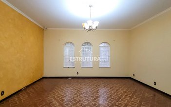 house em Avenida 25, Saúde - Rio Claro - SP