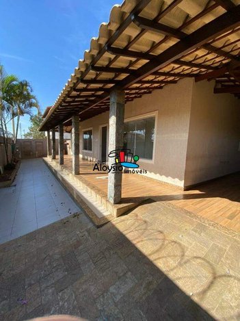 house em Rua Benedito Valadares, Centro - Sete Lagoas - MG