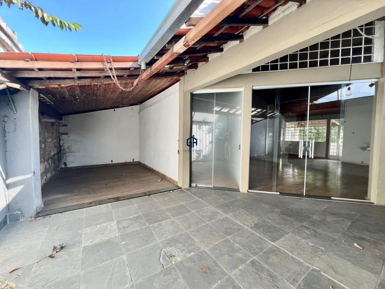 Casa com 3 quartos — Santa Amélia, Belo Horizonte