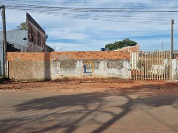 land_lot em Rua Irmã Maria Pinheiro Araújo, Boqueirão - Curitiba - PR