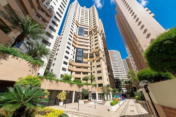 apartment em Avenida Iguaçu, Água Verde - Curitiba - PR