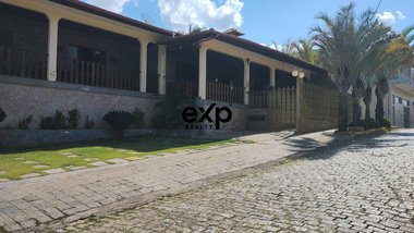 commercial_building em Rua Ida Mascarenhas Lage, São Lourenço - São Lourenço - MG