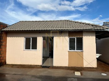 house em Rua Adelita Costa Pfeifer, Luizote de Freitas - Uberlândia - MG