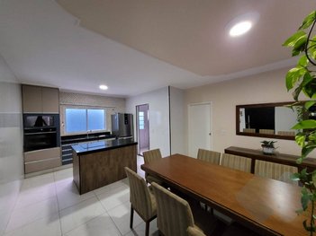 house em Rua Sebastião Pinto da Conceição, Vila Guimarães - Botucatu - SP