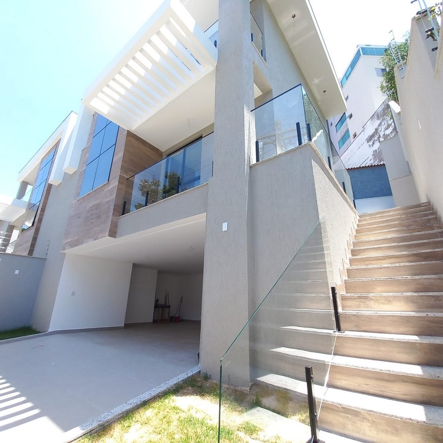 Casa com 3 quartos — Ouro Preto, Belo Horizonte