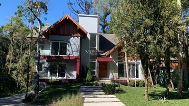 house em Rua Prefeito Waldemar Frederico Weber, Floresta - Gramado - RS