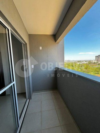 apartment em Avenida Vereador Carlito Cordeiro, Laranjeiras - Uberlândia - MG