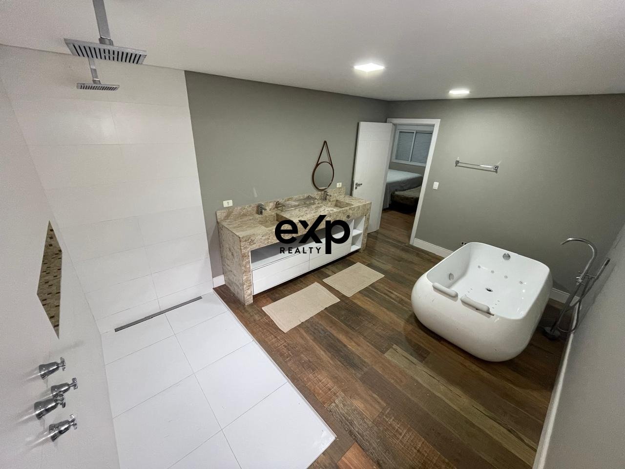 PHOTO-2025-10-11-17-32-42 4