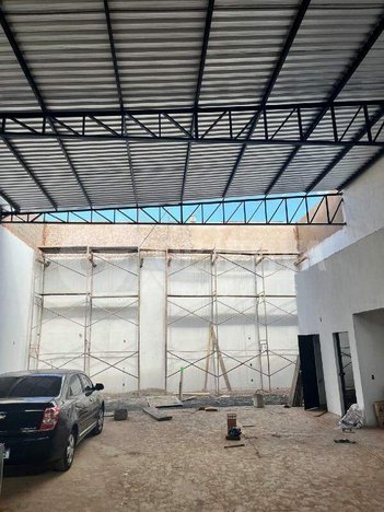 industrial em Avenida Sacadura Cabral, Alto Umuarama - Uberlândia - MG