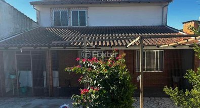 house em Rua Paraná, Santa Isabel - Viamão - RS