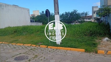 land_lot em Rua Vereador Ludgéro Figueiredo, Centro - Balneário Piçarras - SC