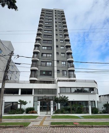 apartment em Rua Oito de Julho, Jardim Botânico - Porto Alegre - RS
