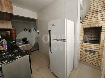 apartment em Avenida Ana Godoy de Sousa, Santa Mônica - Uberlândia - MG