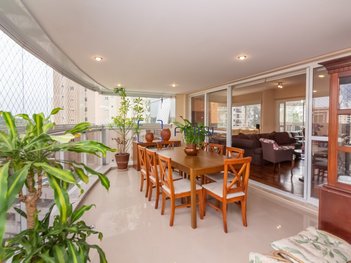 apartment em Rua Elizabeth Barbegian Baldinato, Vila Suzana - São Paulo - SP