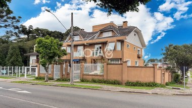 house em Avenida Silva Jardim, Seminário - Curitiba - PR