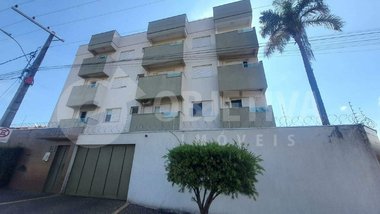 apartment em Rua Nova Ponte, Granada - Uberlândia - MG
