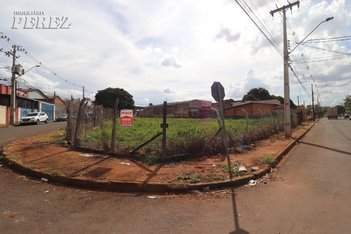 land_lot em Rua Santa Sé, Helena - Londrina - PR