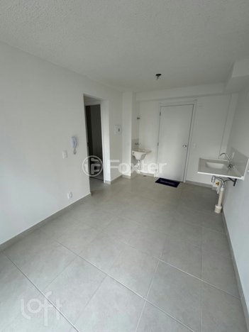 apartment em Rua Rubens Porta Nova, Parque Industrial Tomas Edson - São Paulo - SP