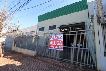 industrial em Avenida Angelina Ricci Vezozzo, Indústrias Leves - Londrina - PR