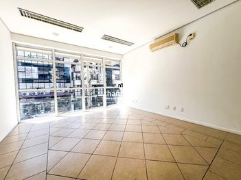 office em Rua Doutor Montaury, Centro - Flores da Cunha - RS