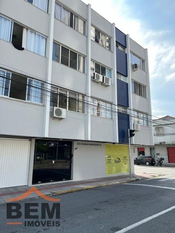apartment em Rua Alberto Werner, Vila Operária - Itajaí - SC