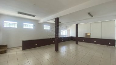 business em Rua Quinze de Novembro, Vila Nova - Jaú - SP