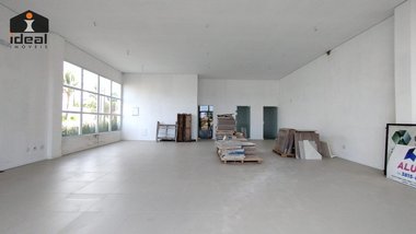 commercial_property em Rua Carlos de Rosa, Jardim Santa Eliza - Botucatu - SP