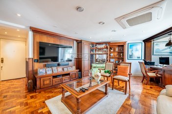 apartment em Avenida Doutor Nilo Peçanha, Boa Vista - Porto Alegre - RS