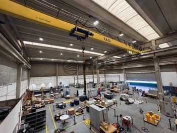 industrial em Avenida Piraporinha, Vila Nogueira - Diadema - SP