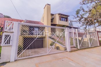 house em Rua Arnaldo Bernardi, Ipanema - Porto Alegre - RS
